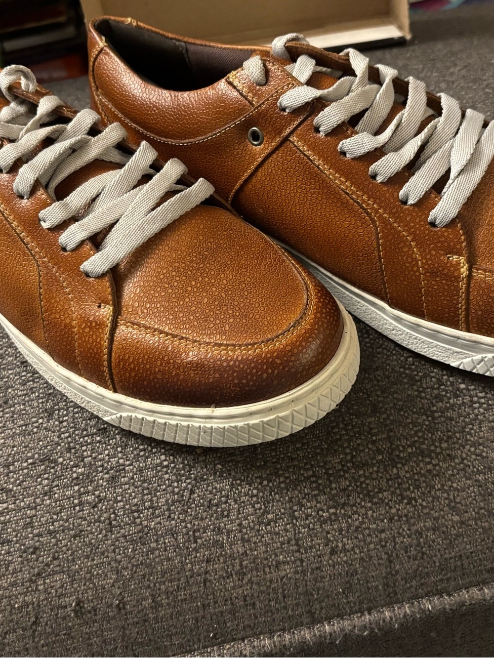 Men's Brown Leather Casual Sneakers - Classic Low-Top